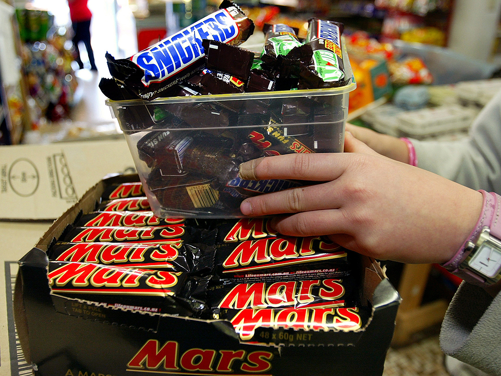 Mars faz recall de barras de chocolate em 55 países