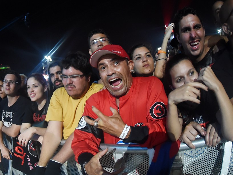 Público durante apresentação da banda Mastodon, no quinto dia do Rock in Rio, zona oeste do Rio de Janeiro, nesta sexta-feira (25)