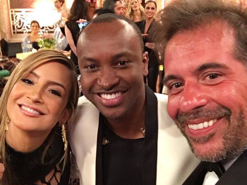 Claudia Leitte, Thiaguinho e Leandro Hassum no Faustão