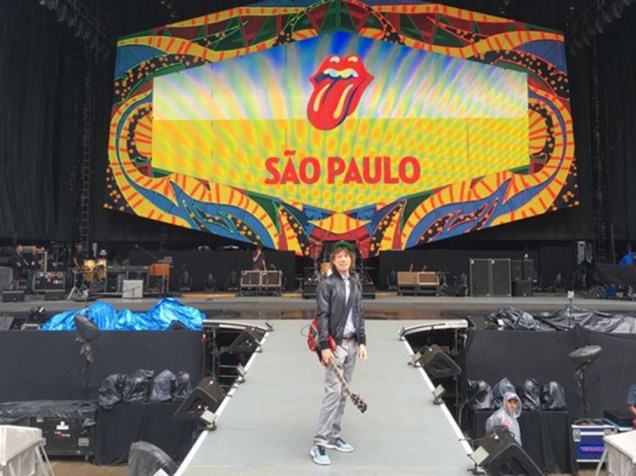 Mick Jagger no palco em São Paulo, onde os Rolling Stones se apresentam nesta quarta-feira