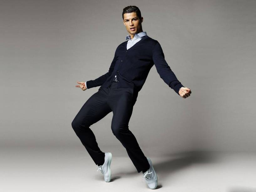 Cristiano Ronaldo apresenta coleção de sapatos produzidos em Portugal, a CR7 Footwear