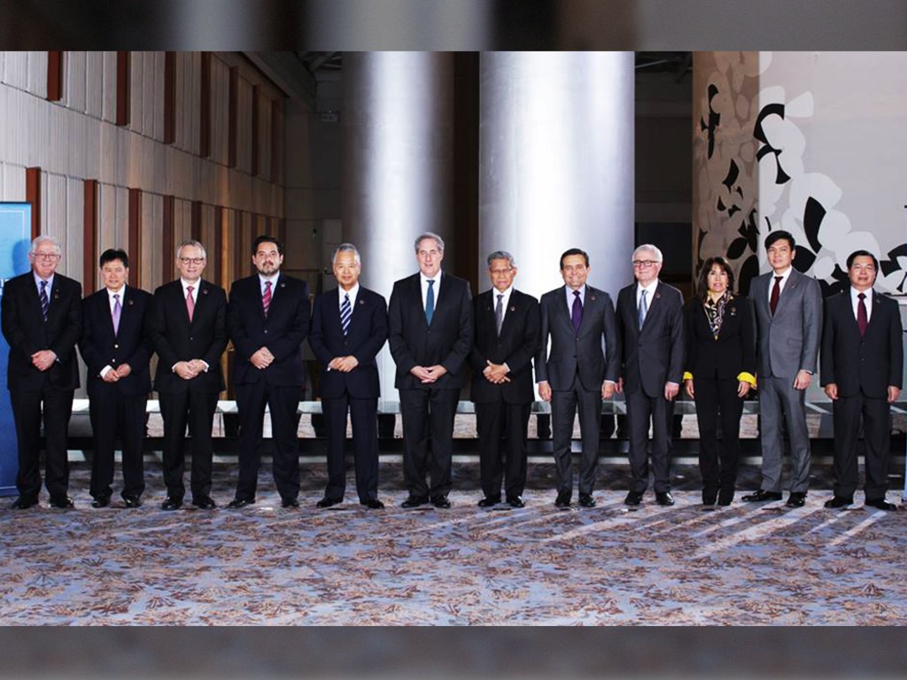 Ministros dos países do Pacífico reunidos em Atlanta para selar um acordo de livre comércio, a Parceria Transpacífica