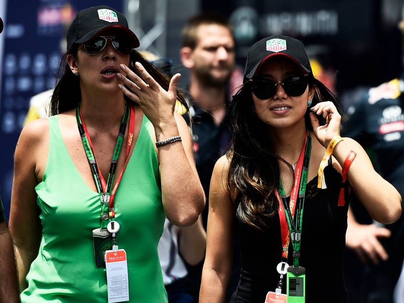 As mulheres no GP do Brasil no Autódromo de Interlagos em São Paulo, nas arquibancadas e nos boxes