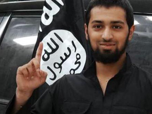 O jovem britânico Talha Asmal, 17, passou a usar o nome de Abu Yusuf al-Britani, após se juntar ao Estado Islâmico