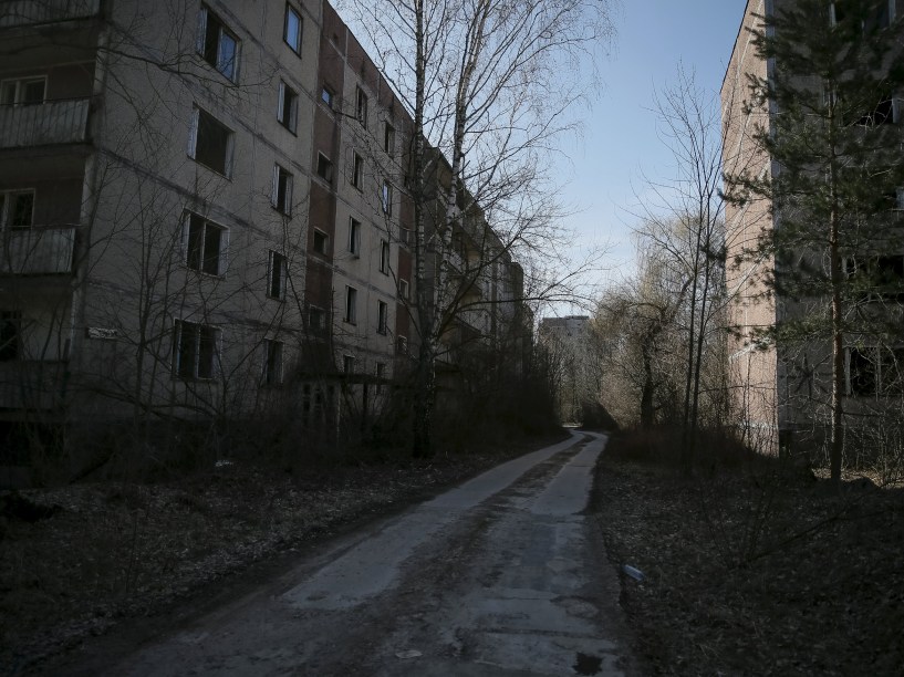 A cidade fantasma de Pripyat é a que fica mais próxima da Usina de Chernobyl, aonde ocorreu o maior desastre nuclear da história, em 26 de abril de 1986. Os índices de radioatividade permanecem elevados na região, 30 anos após o acidente - 28/03/2016