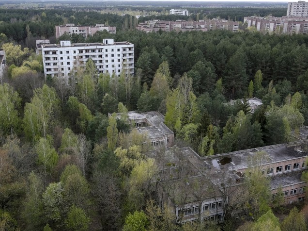 Cerca de 6% do PIB ucraniano é destinado aos efeitos da tragédia, como pagamento de indenização às vítimas. Um museu foi construído na capital Kiev para relembrar Chernobyl, e as pessoas afetadas pela radiação - 22/04/2016