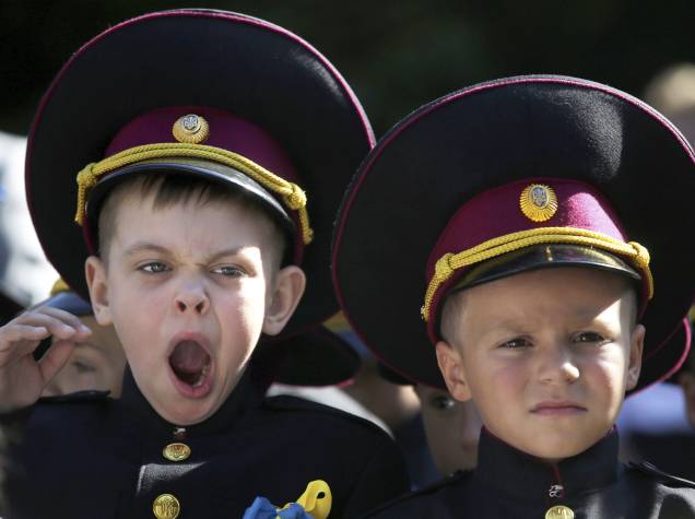 Alunos da Escola de Cadetes durante o primeiro dia na academia militar de Kiev, Ucrânia - 01/09/2014