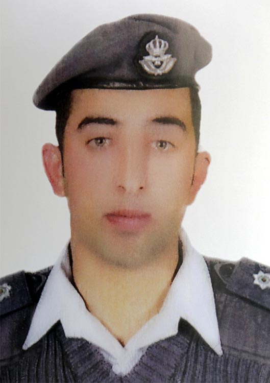 O piloto jordano, morto pelo Estado Islâmico, Moaz Kasasbeh