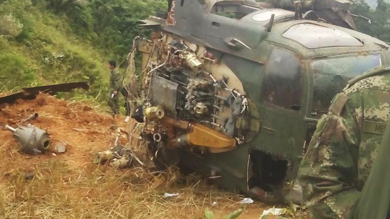 Helicóptero Black Hawk do Exército colombiano foi derrubado na área rural do município de Teorema, na região de Catatumbo, norte do país