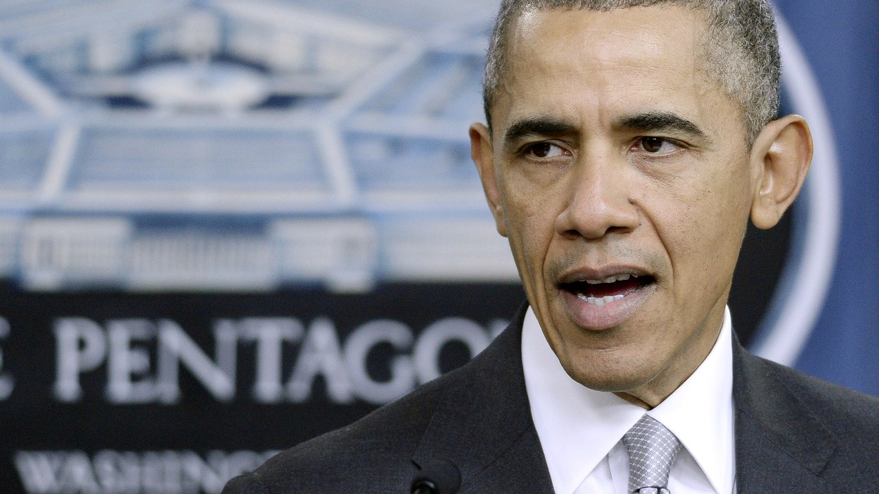 Presidente dos Estados Unidos, Barack Obama faz pronunciamento sobre a campanha contra o Estado Islâmico na sala de imprensa do Pentágono em Arlington, Virginia - 14/12/2015