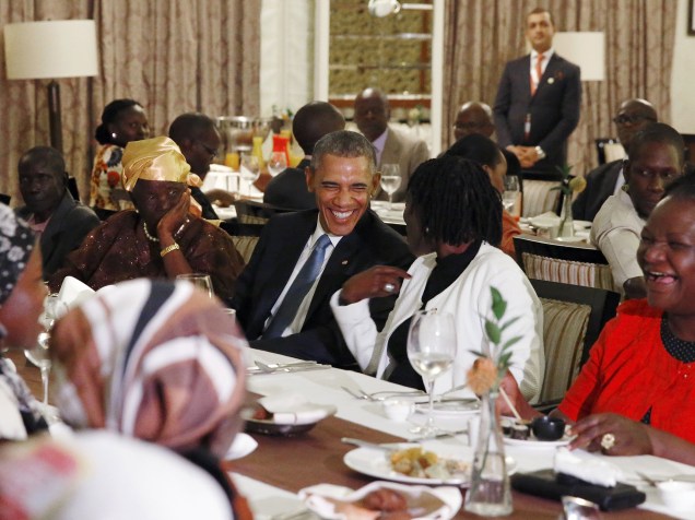 O presidente dos Estados Unidos, Barack Obama, durante jantar privado com familiares em Nairóbi, no Quênia - 24/07/2015