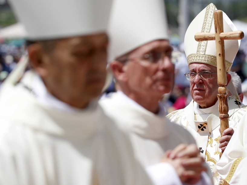 Papa Francisco celebra uma missa a céu aberto na cidade de Guaiaquil, no Equador durante visita pastoral à América Latina - 06/07/2015