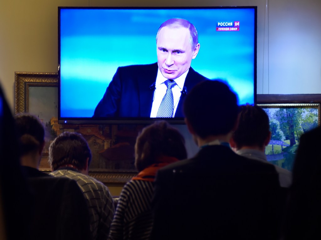 O presidente russo Vladimir Putin discursa na TV