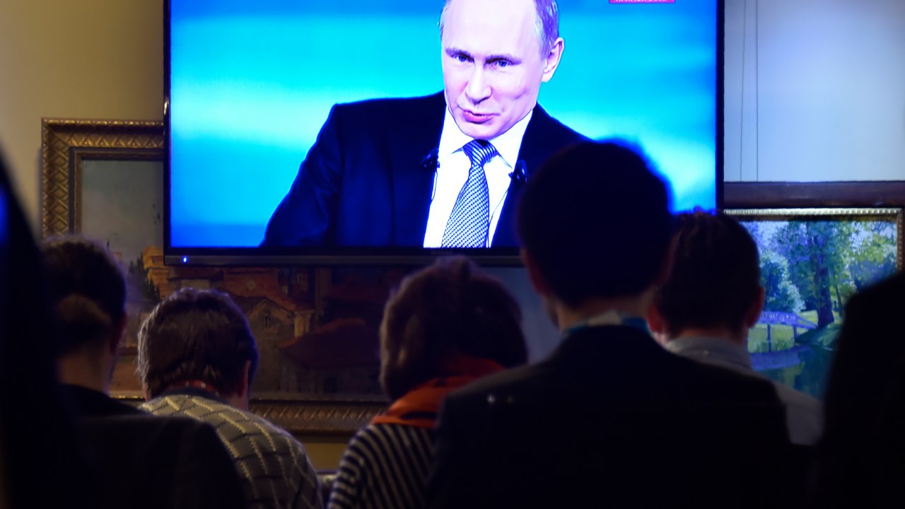 O presidente russo Vladimir Putin discursa na TV
