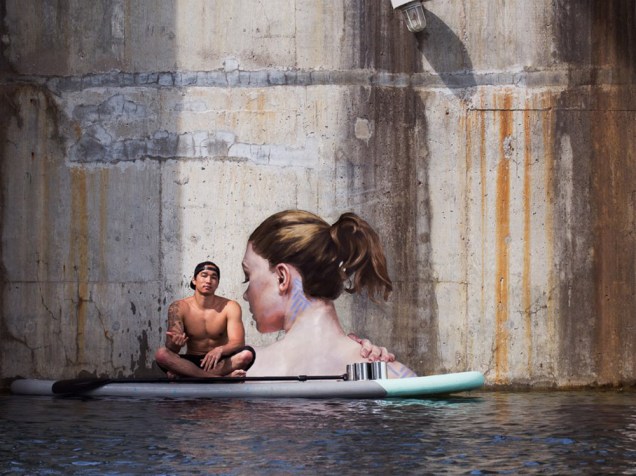 Sean Yoro o pintor surfista que cria murais incríveis em cima da sua prancha de surfe
