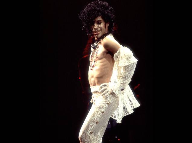 Prince durante apresentação em Chicago (EUA) em 1984