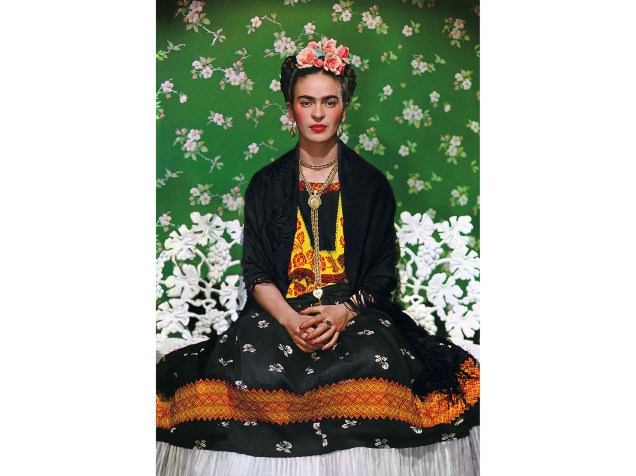Nickolas Muray, Frida Kahlo en una banca