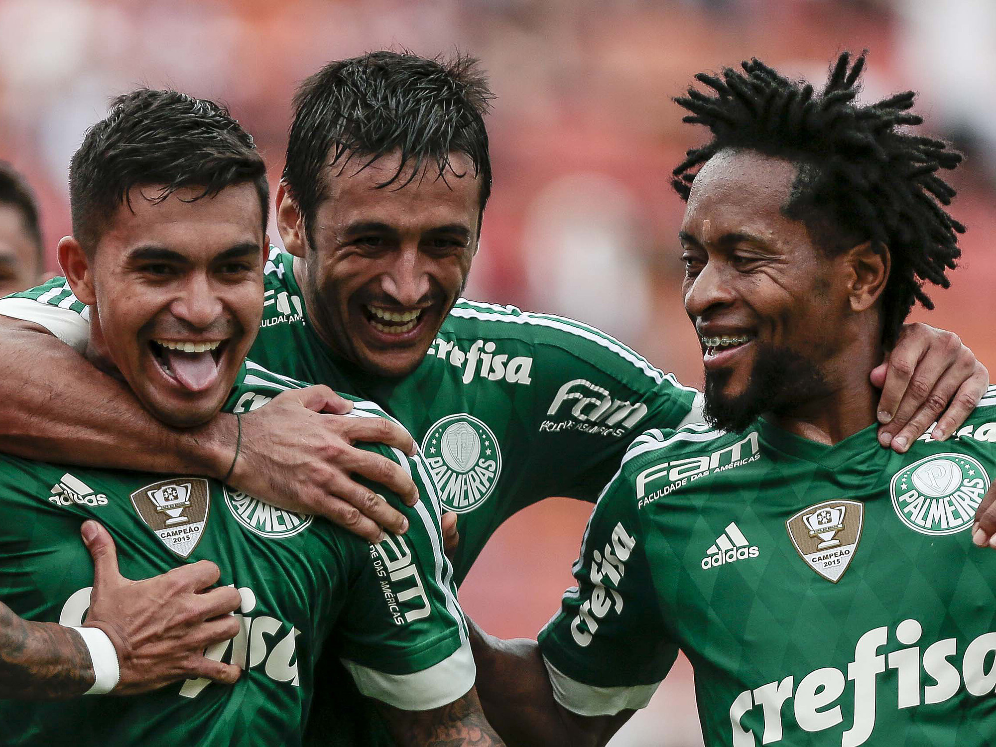 Allione e Erick comemoram primeiro gol do Palmeiras diante do Libertad