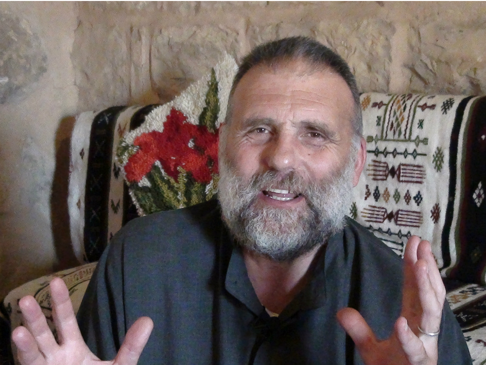 O padre Paolo Dall'Oglio em um vídeo divulgado pelos jihadistas, em 2013