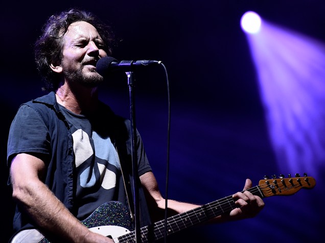 O Pearl Jam fez homenagem a Paris, atacada por terroristas na noite anterior ao show