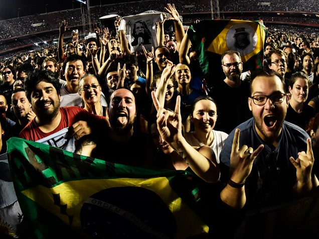 Público durante show da banda americana Pearl Jam na capital paulista