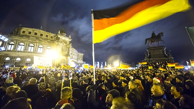 Marcha contra a 'islamização' reuniu 18 mil pessoas em Dresden