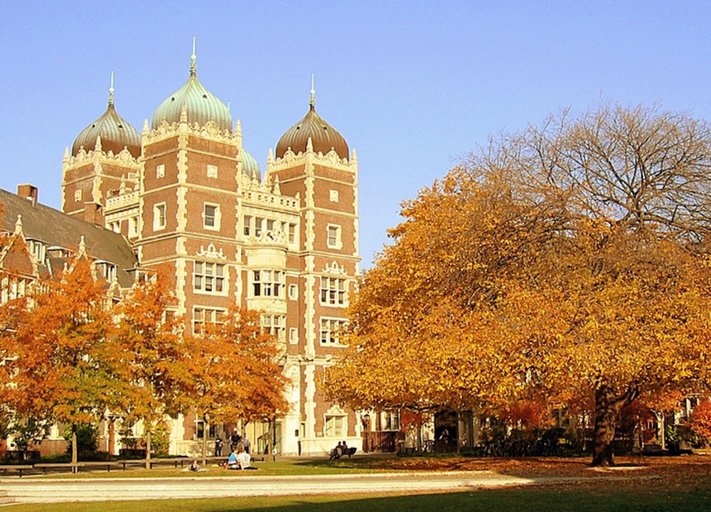 A escola de negócios da Universidade da Pensilvânia ocupa o nono lugar