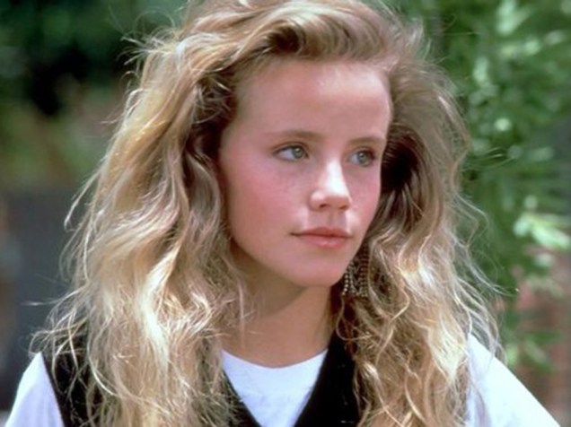 Amanda Peterson no filme Namorada de Aluguel (1987)
