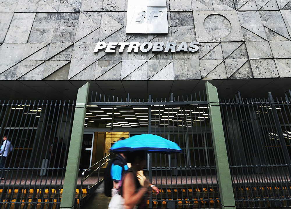 Segundo levantamento da Economatica, pior resultado trimestral da Petrobras foi registrado no 4º tri de 2014, quando teve prejuízo de R$ 26,6 bi