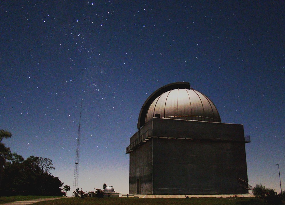 O aparelho será instalado no Observatório do Pico dos Dias e também servirá para mapear todas as galáxias e estrelas no campo de visão do telescópio
