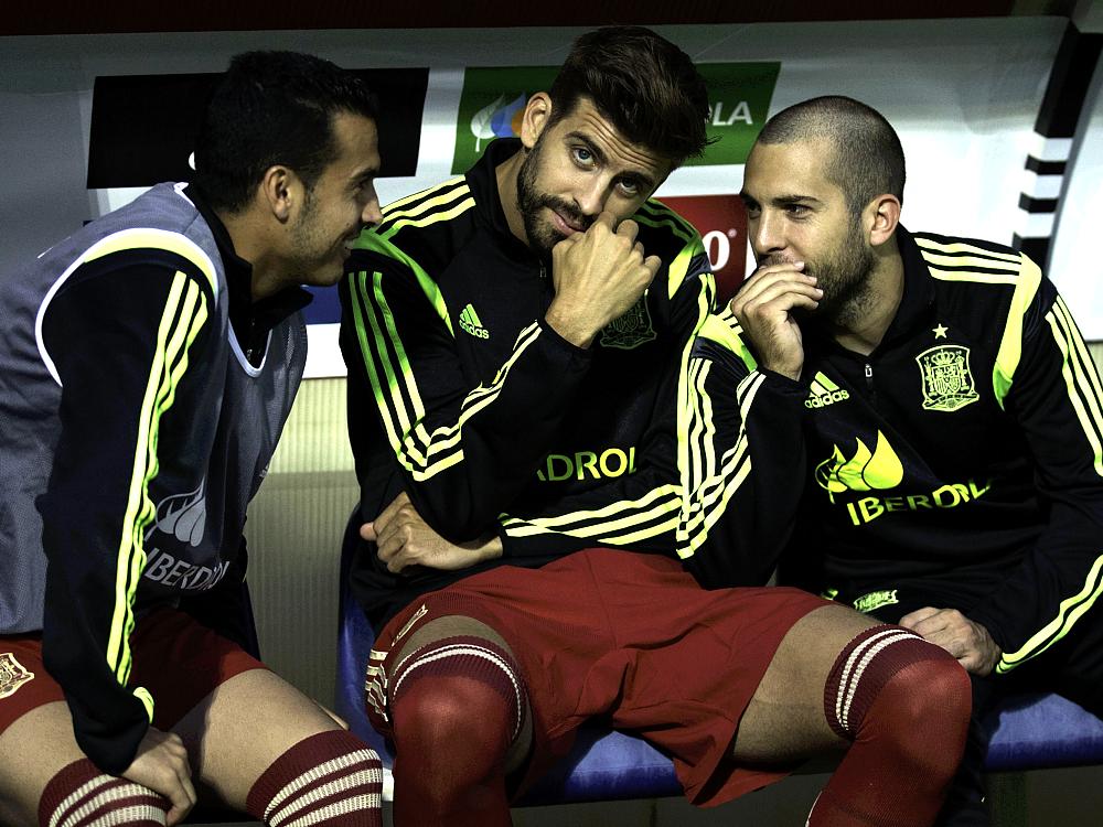 Piqué é vaiado em jogo da Espanha e reacende discussão ...