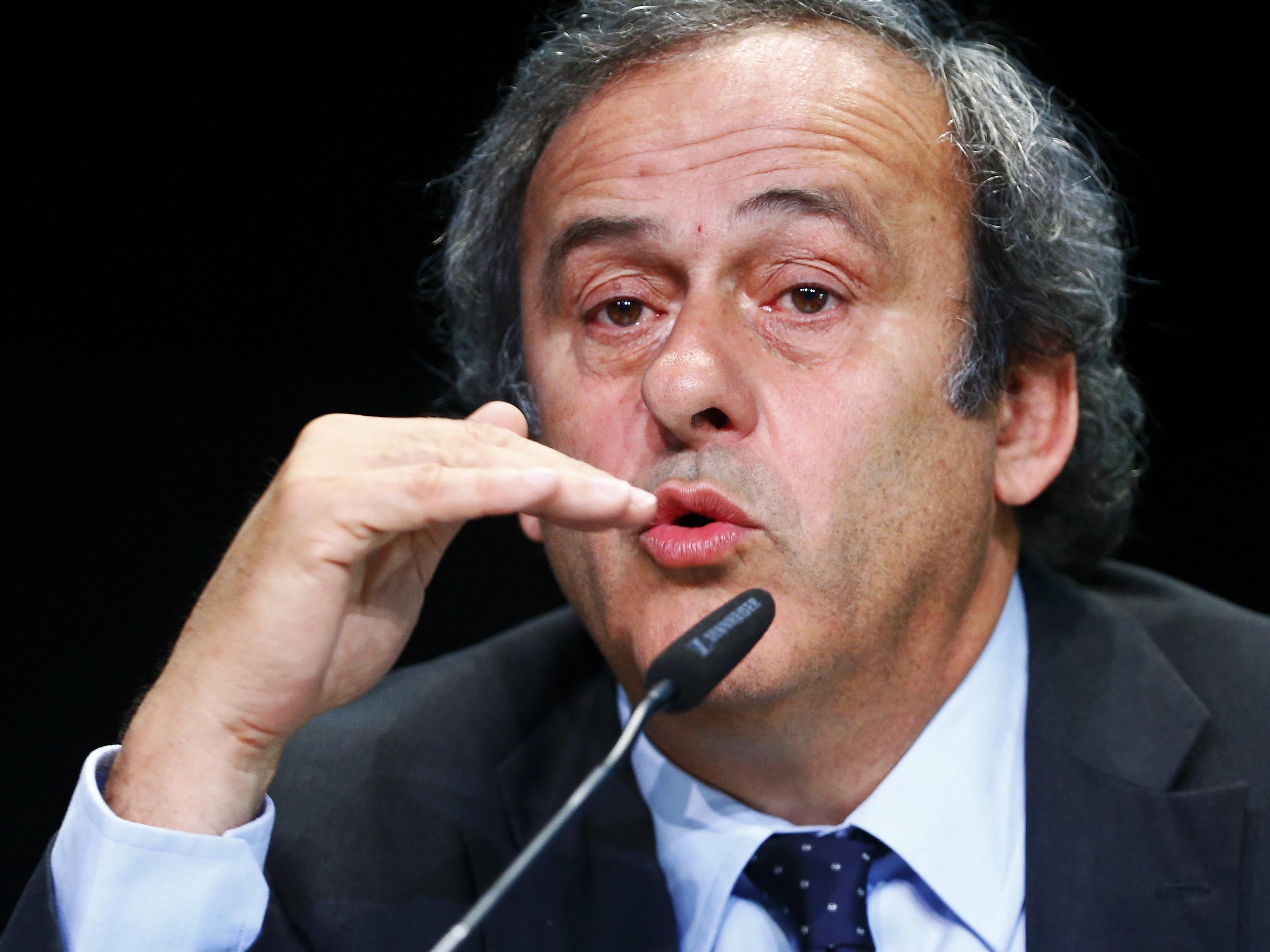 O presidente da Uefa, Michel Platini fala sobre o caso de corrupção na Fifa