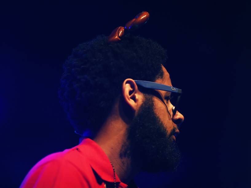 Emicida durante o primeiro dia do festival Popload em São Paulo, nesta sexta-feira (16)