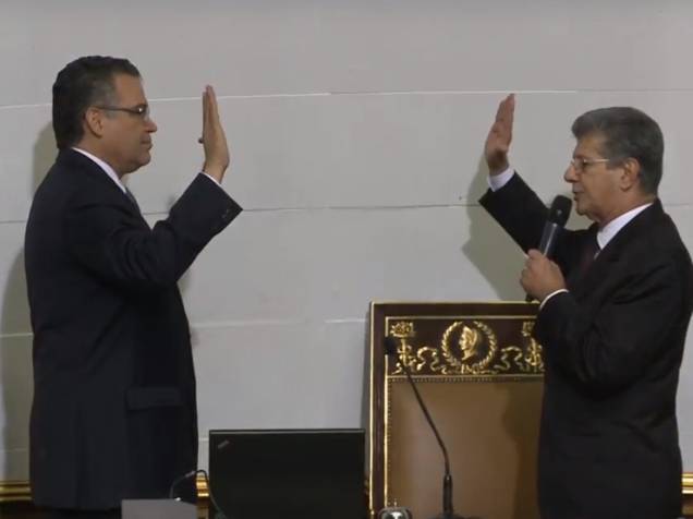 Enrique Márquez, primeiro vice-presidente e Henry Ramos Allup, novo presidente do Parlamento Venezuelano - 05/01/2016