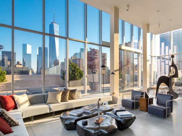 145 Hudson Street – 48 milhões de dólares – Com vista para o rio Hudson, o duplex de quatro quartos tem janelas do chão ao teto e um terraço envolvente