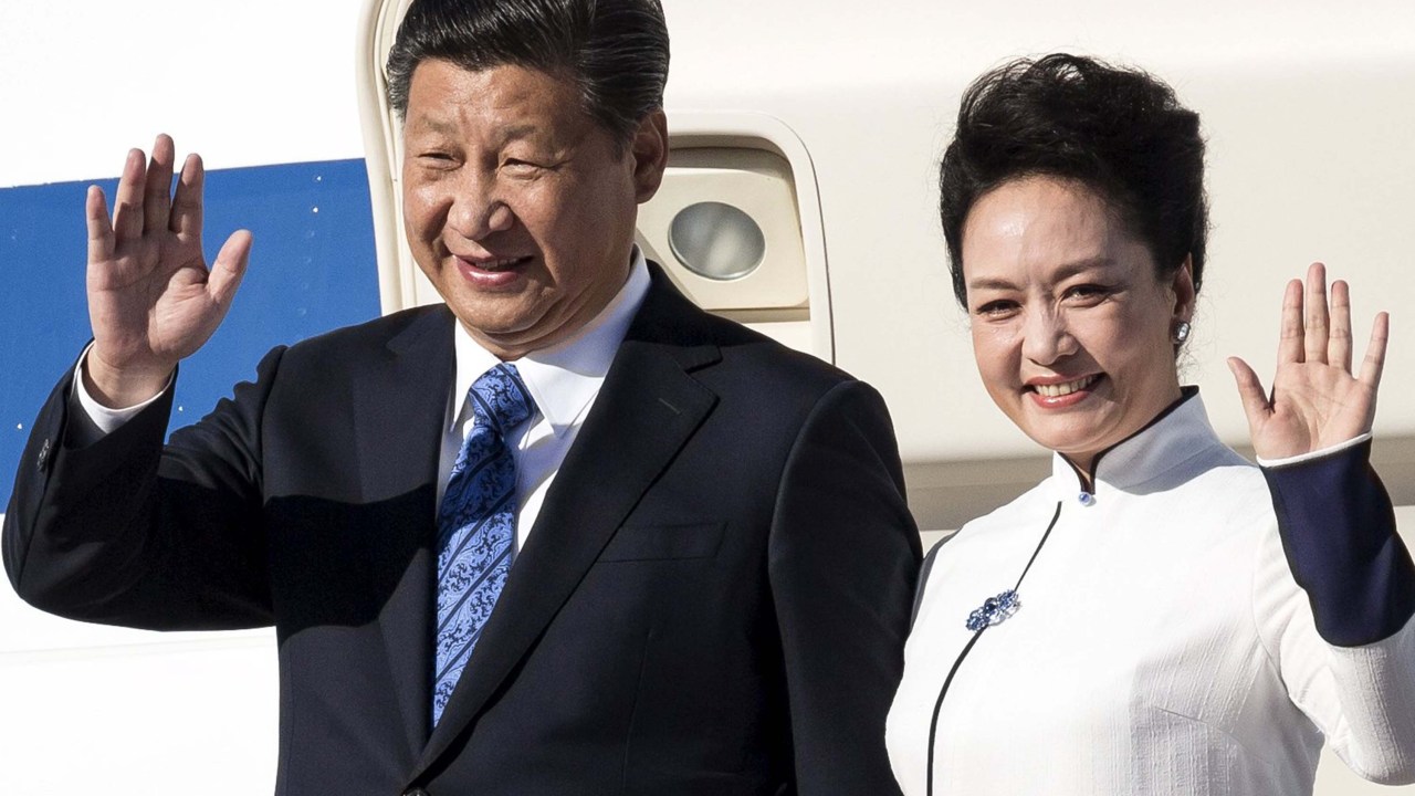 O presidente da China, Xi Jinping e a primeira-dama, Peng Liyuan, chegam em Washington, Estados Unidos
