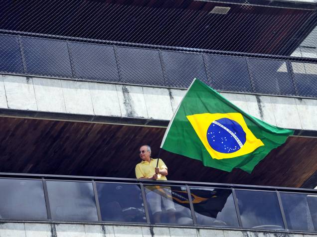 Ato contra o governo de Dilma Rousseff (PT) na Avenida Boa Viagem, em Recife
