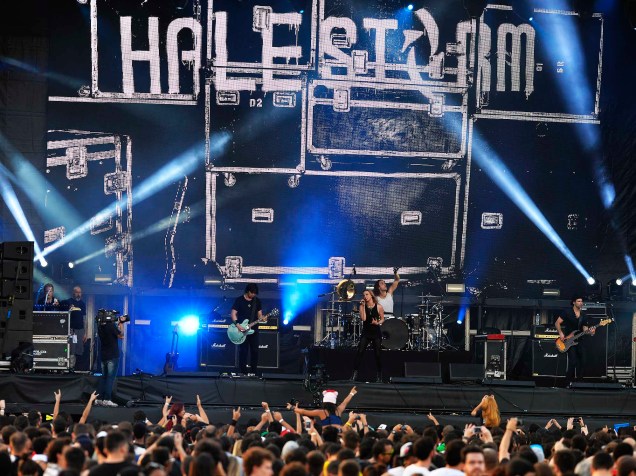 Público durante a apresentação da banda Halestorm no quarto dia do Rock in Rio 2015