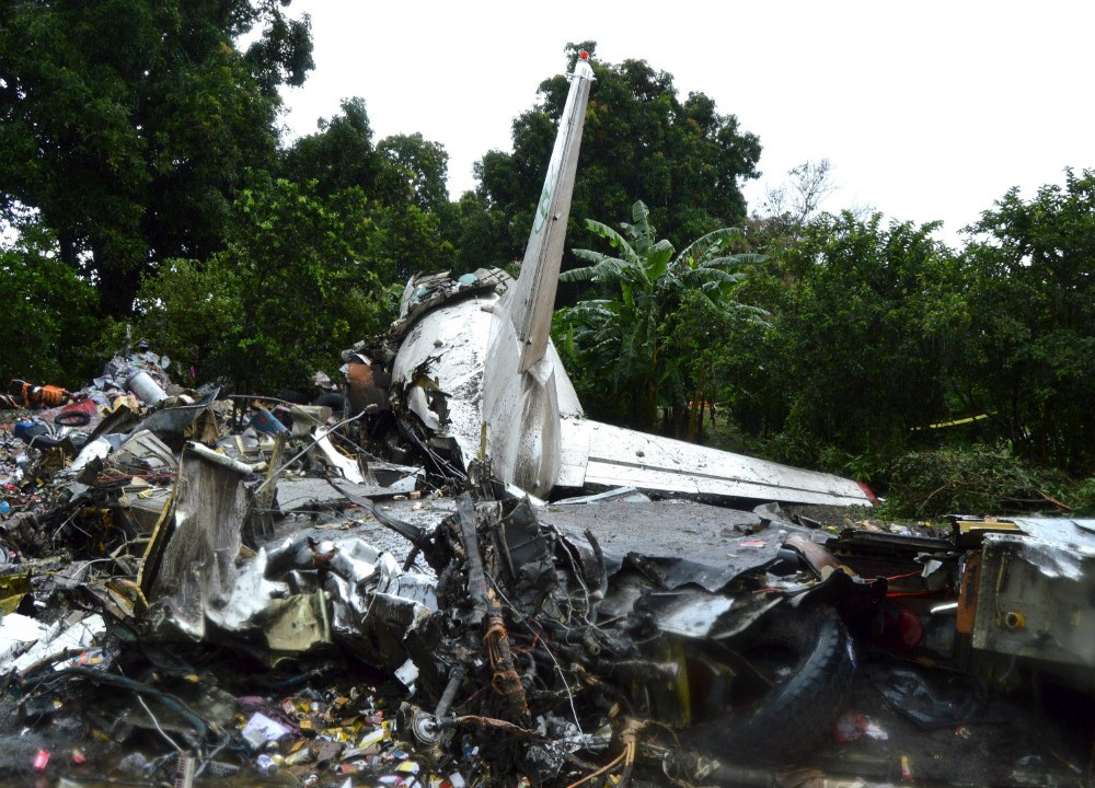 Um avião cargueiro caiu perto do aeroporto de Juba e matou ao menos 40 pessoas