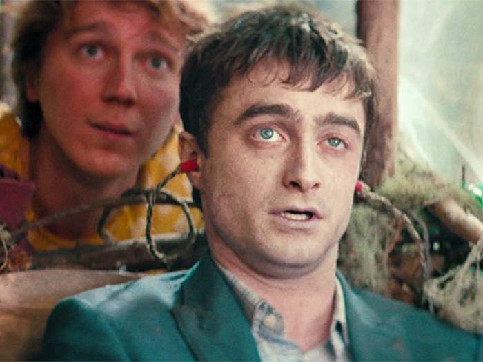 Daniel Radcliffe e Paul Dano em cena do filme 'Swiss Army Man'
