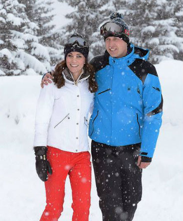 Imagem divulgada pela Monarquia Britânica mostra as férias do príncipe William e Kate Middleton nos Alpes Franceses