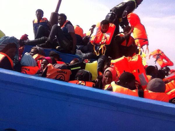 Resgate de migrantes no Mediterrâneo