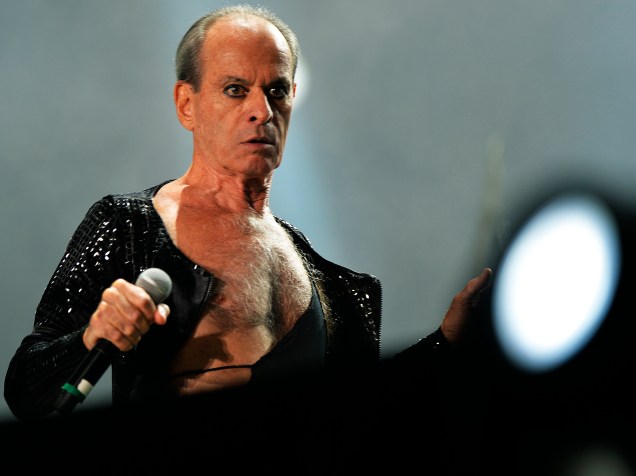 O cantor Ney Matogrosso se apresenta no Palco Mundo durante o show Rock in Rio 30 Anos