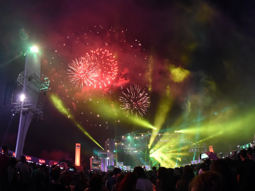 Show de fogos de artifício na primeira noite do Rock in Rio