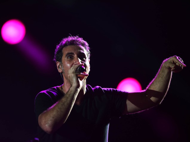System Of a Down durante show no quarto dia do Rock in Rio, zona oeste do Rio de Janeiro, na noite desta quinta-feira (24)
