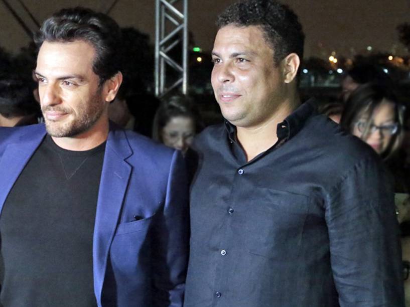Ronaldo e Alex (Rodrigo Lombardi) em Verdades Secretas