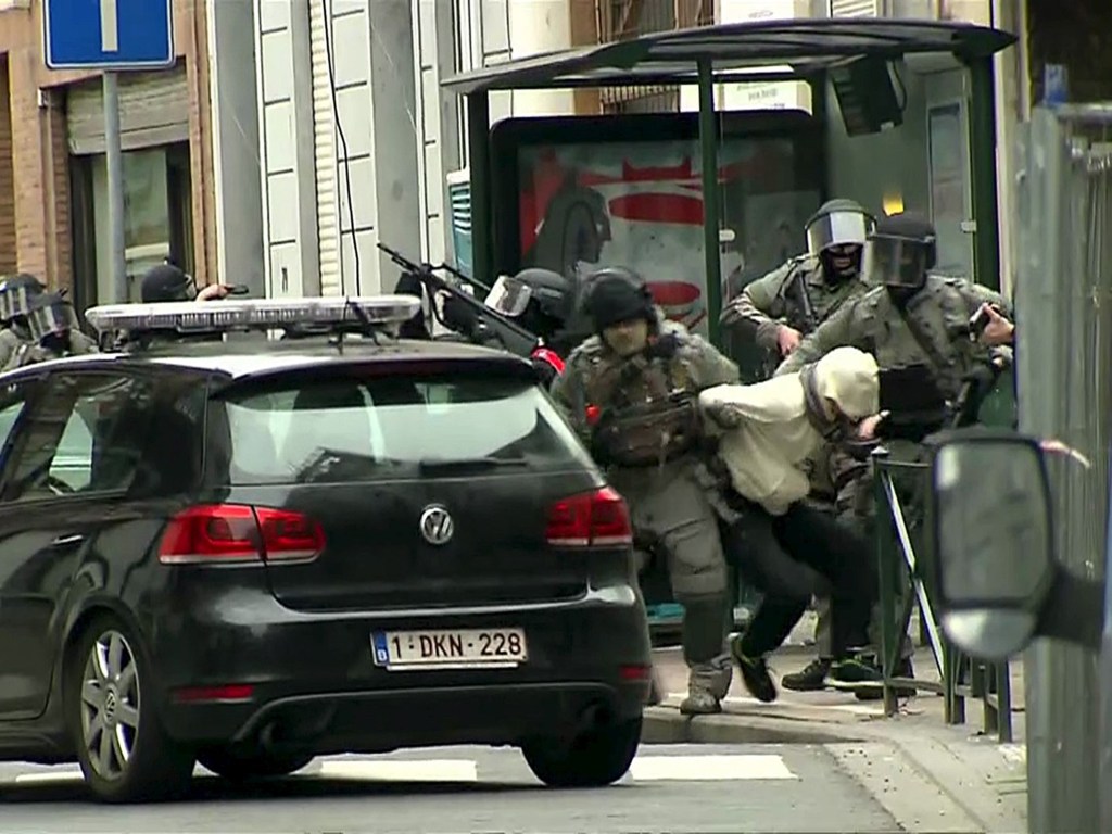 Polícia captura o terrorista Salah Abdeslam em Molenbeek, nos arredores de Bruxelas, na Bélgica - 18/03/2016