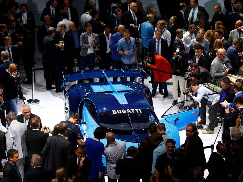 Bugatti Vision concept no Salão Internacional do Automóvel de Frankfurt 2015