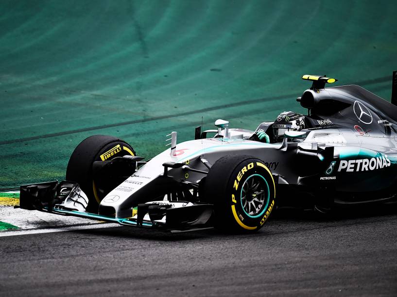 Nico Rosberg durtante treino em Interlagos