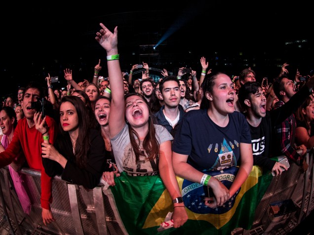 Público vai ao delírio durante show da banda Muse no Allianz Parque, em São Paulo